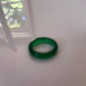 Elegant Green Ring